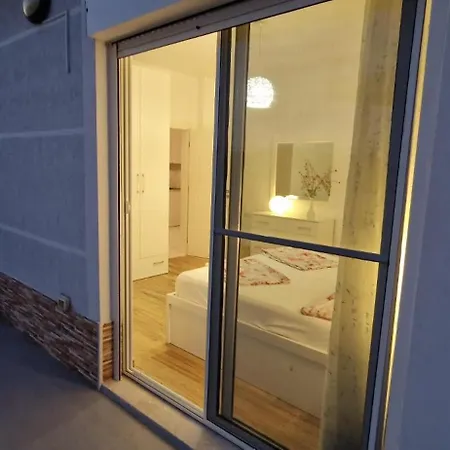 Appartement Sadet's Penthouse Saranda