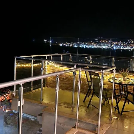 Sadet's Penthouse アパート *