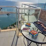 Sadet's Penthouse Daire *