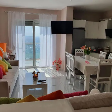 Sadet's Penthouse Apartament *