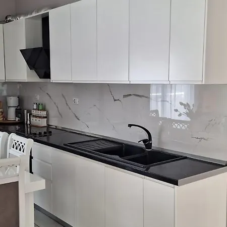 Sadet's Penthouse Apartament