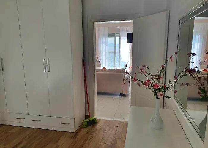 Sadet's Penthouse Appartamento *