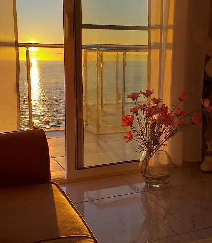 Sadet's Penthouse * Sarandë